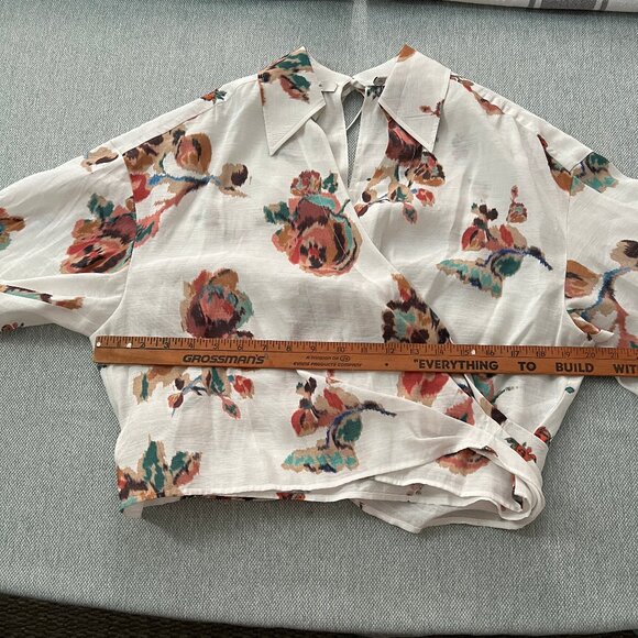 VINCE. FLUID CARGO PANTS SIZE 10 NEW WITH TAGS COLOR NILE BROWN + VINCE BLOUSE - Picture 13 of 16